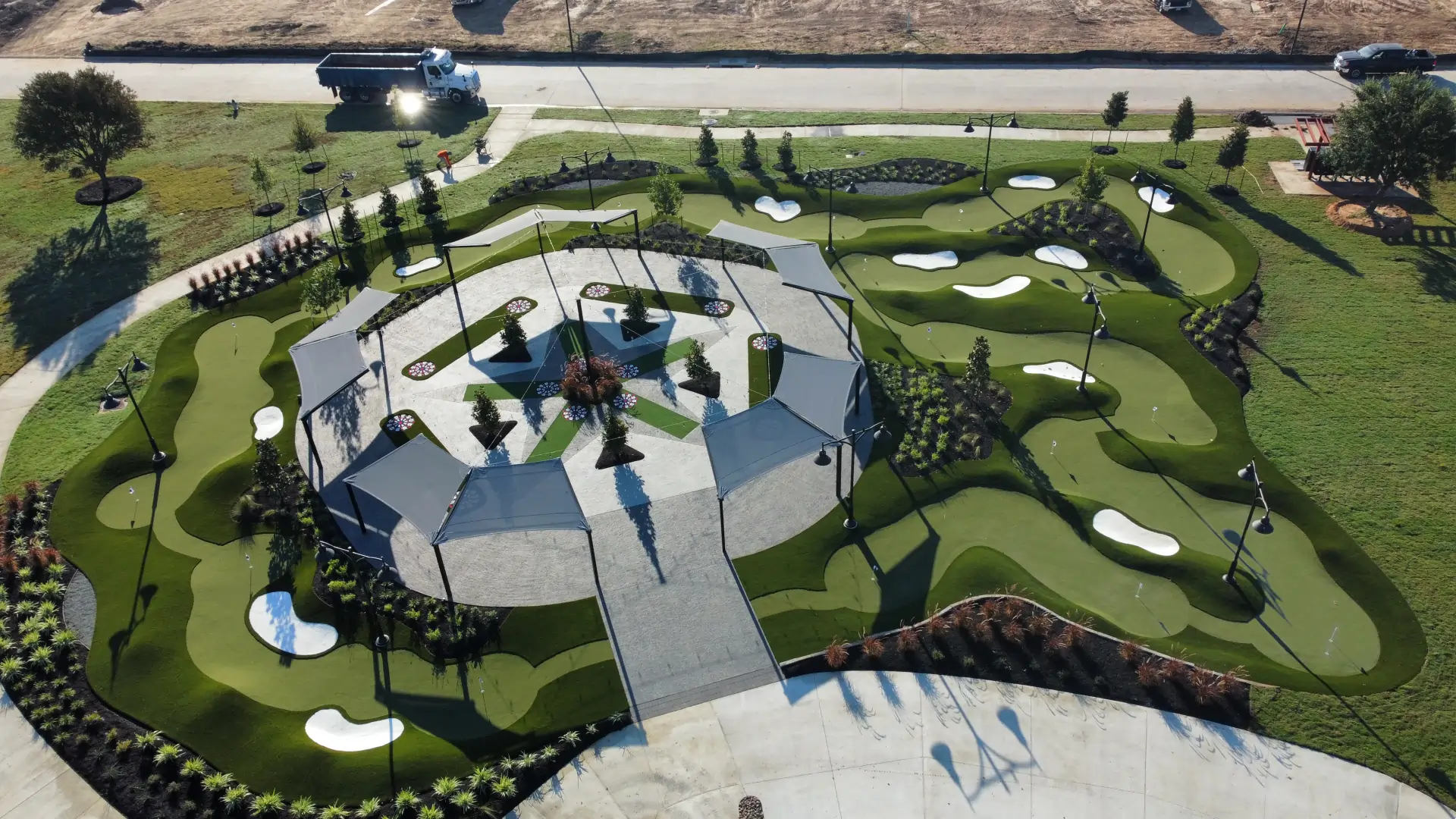 Commercial putting green golf course by SYNLawn